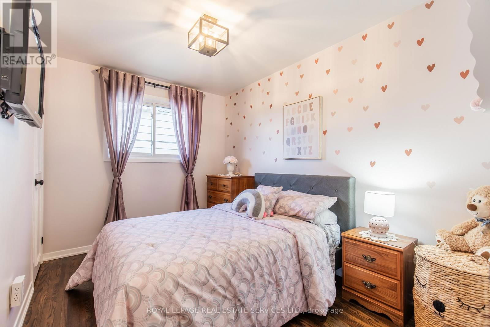 49 ROYAL MANOR DRIVE Image 21