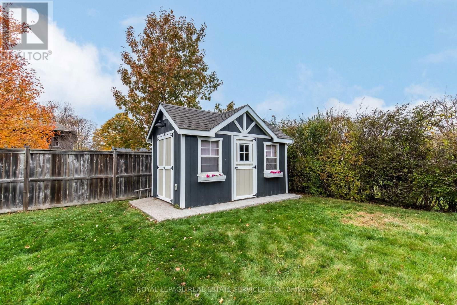 49 ROYAL MANOR DRIVE Image 42