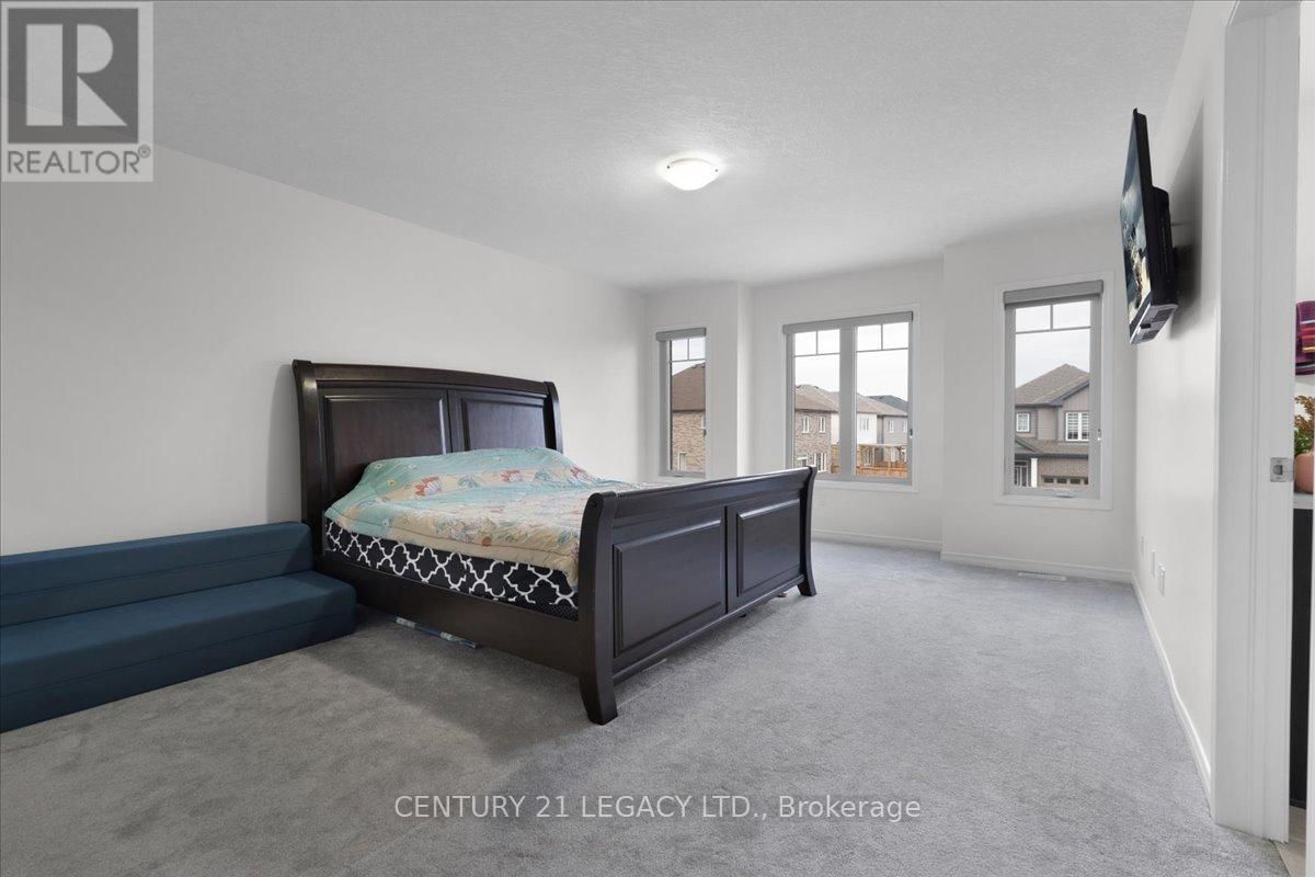 83 BEAUCHAMP DRIVE Image 15