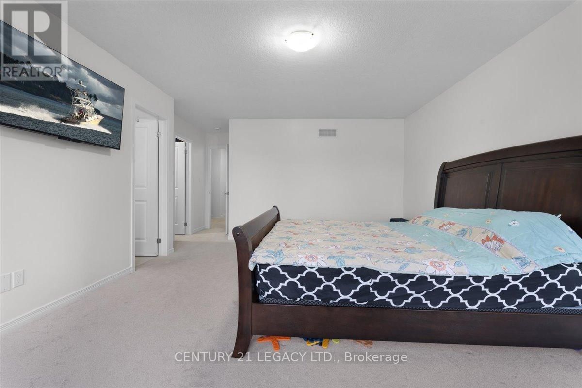 83 BEAUCHAMP DRIVE Image 16