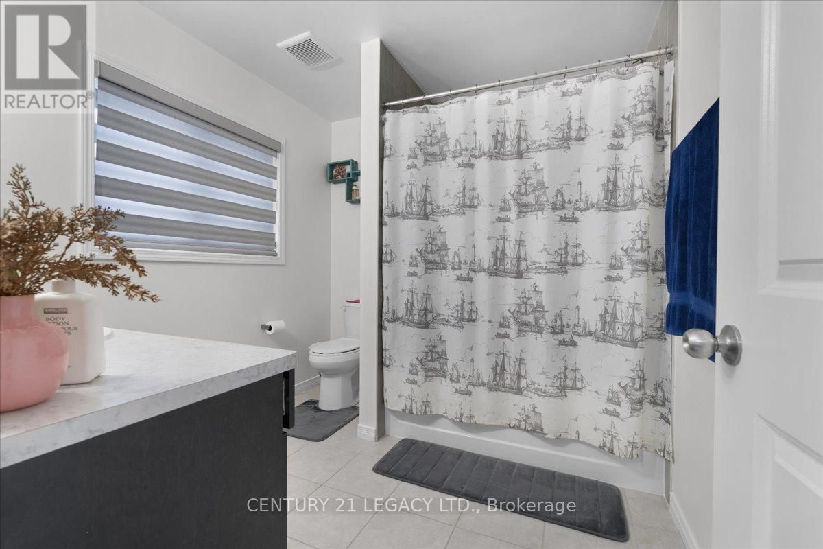 83 BEAUCHAMP DRIVE Image 18