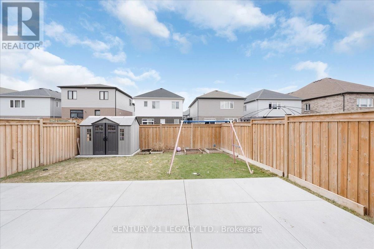 83 BEAUCHAMP DRIVE Image 36