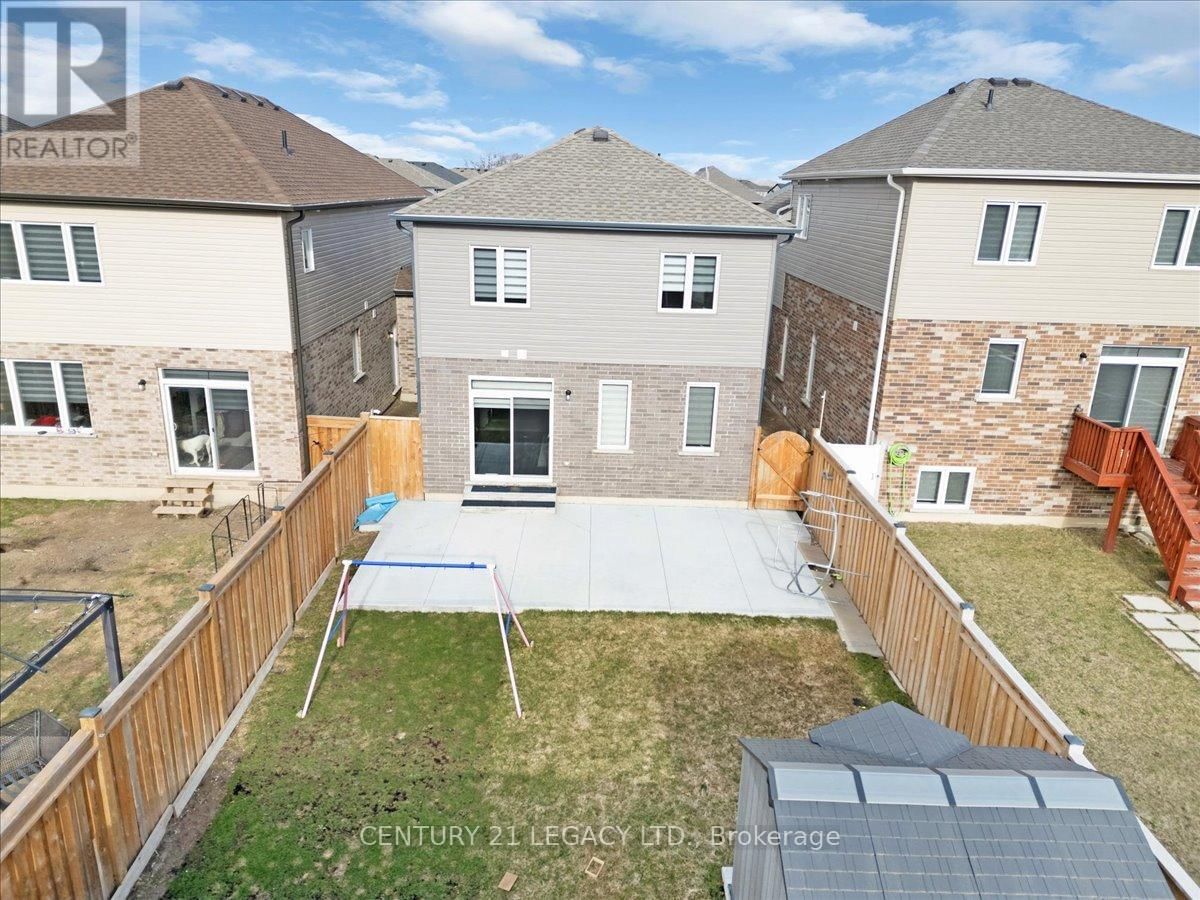 83 BEAUCHAMP DRIVE Image 37