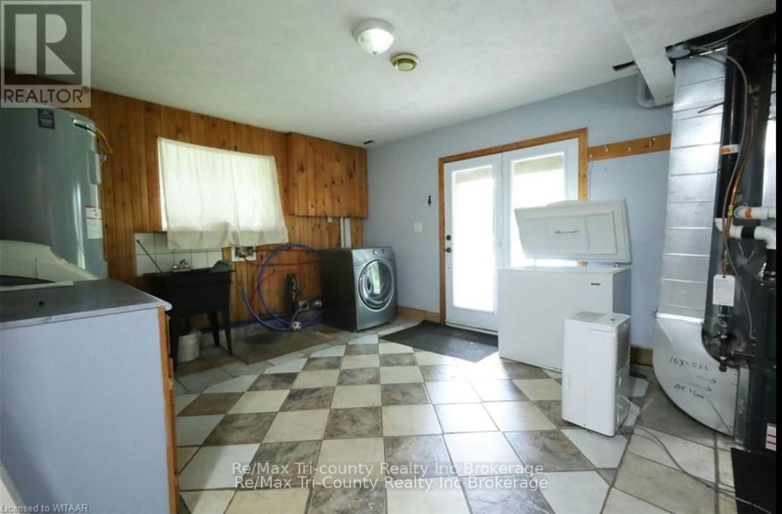980-990 NORFOLK COUNTY RD 28 Image 26
