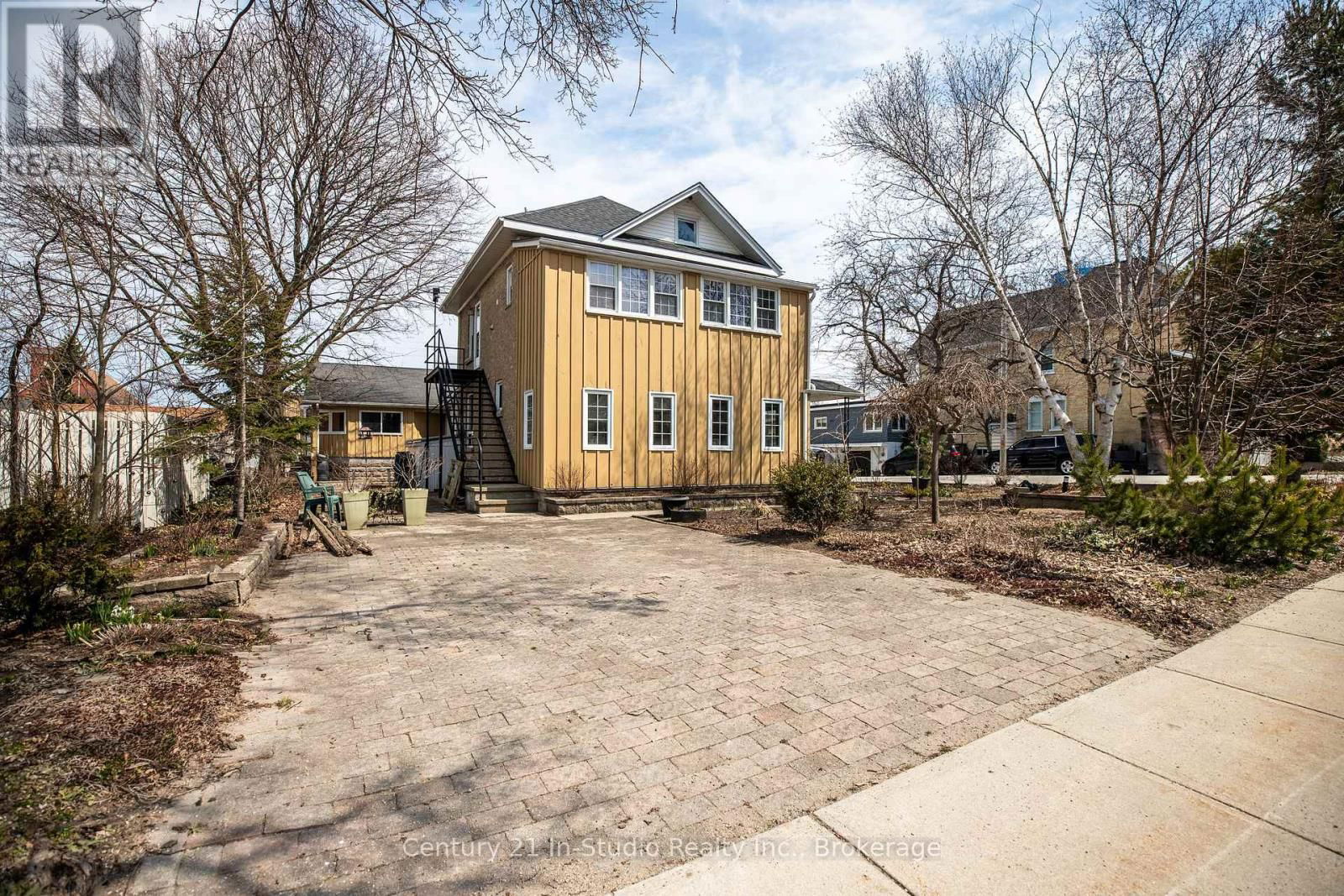 228 PALMERSTON STREET Image 1