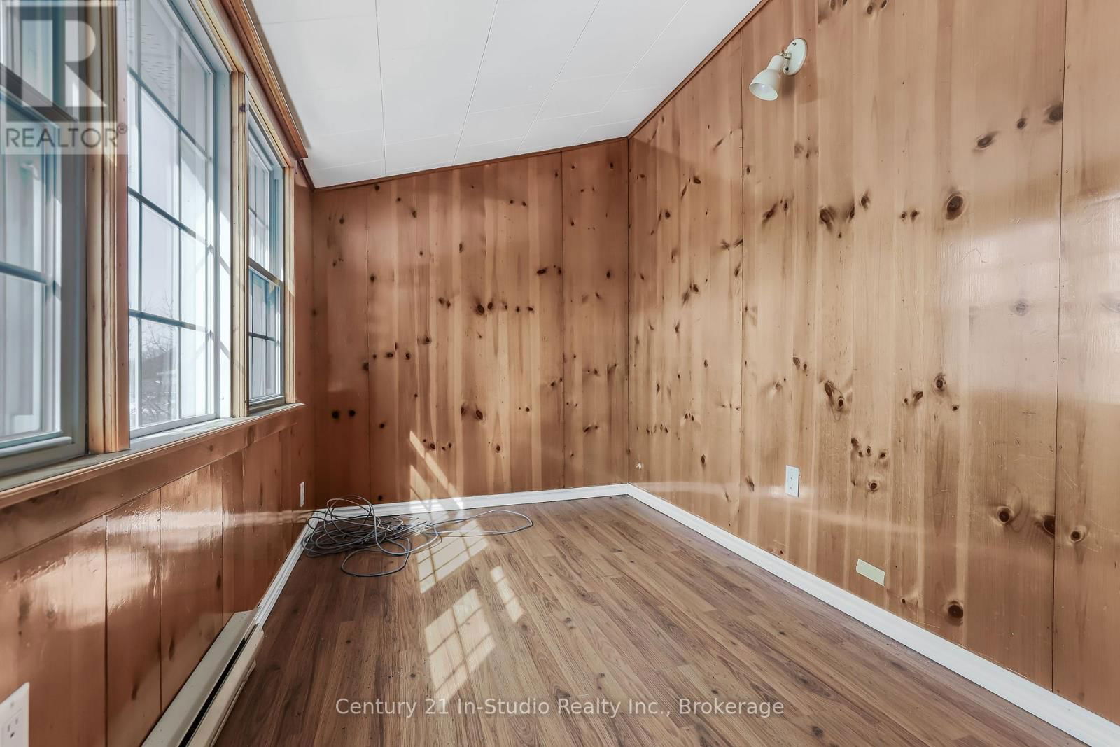 228 PALMERSTON STREET Image 12