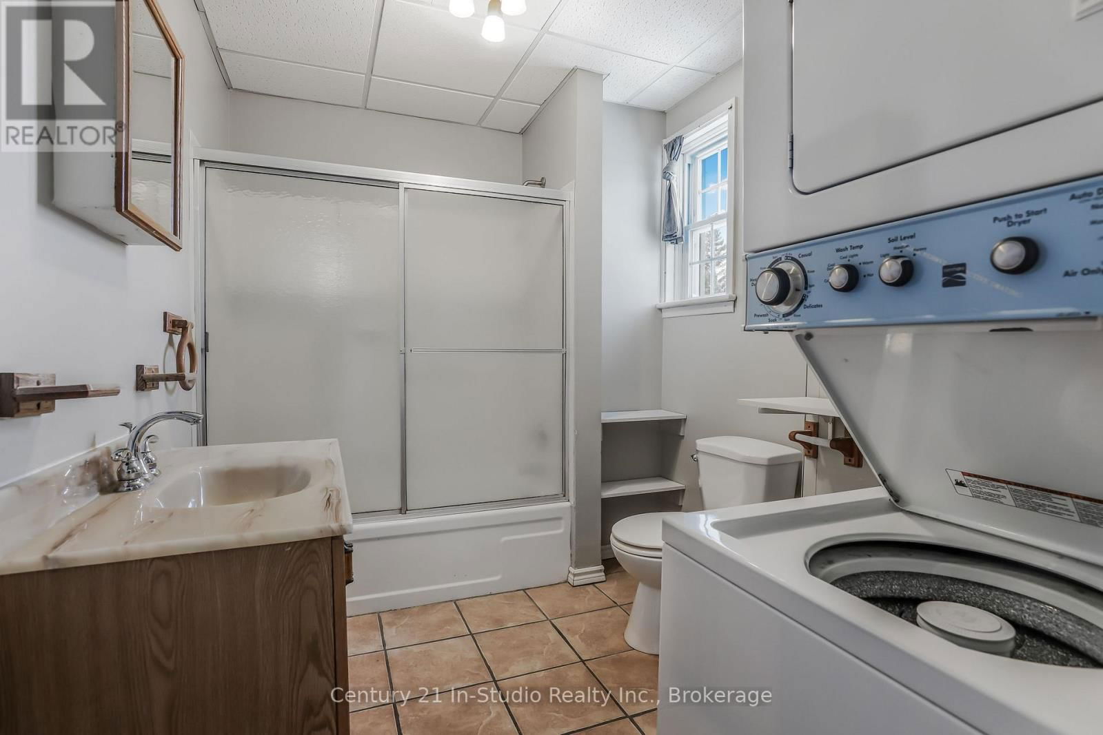 228 PALMERSTON STREET Image 14