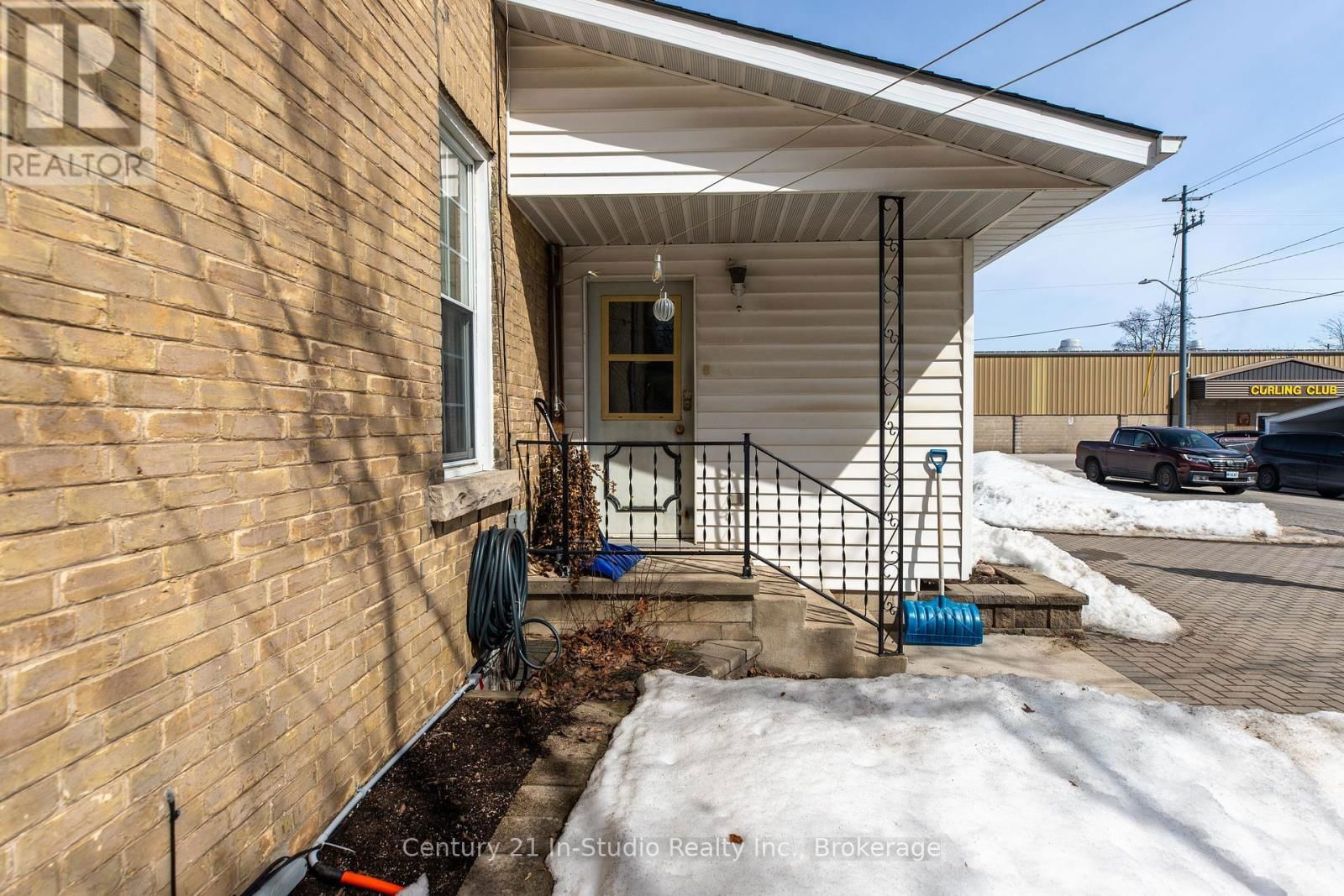 228 PALMERSTON STREET Image 20