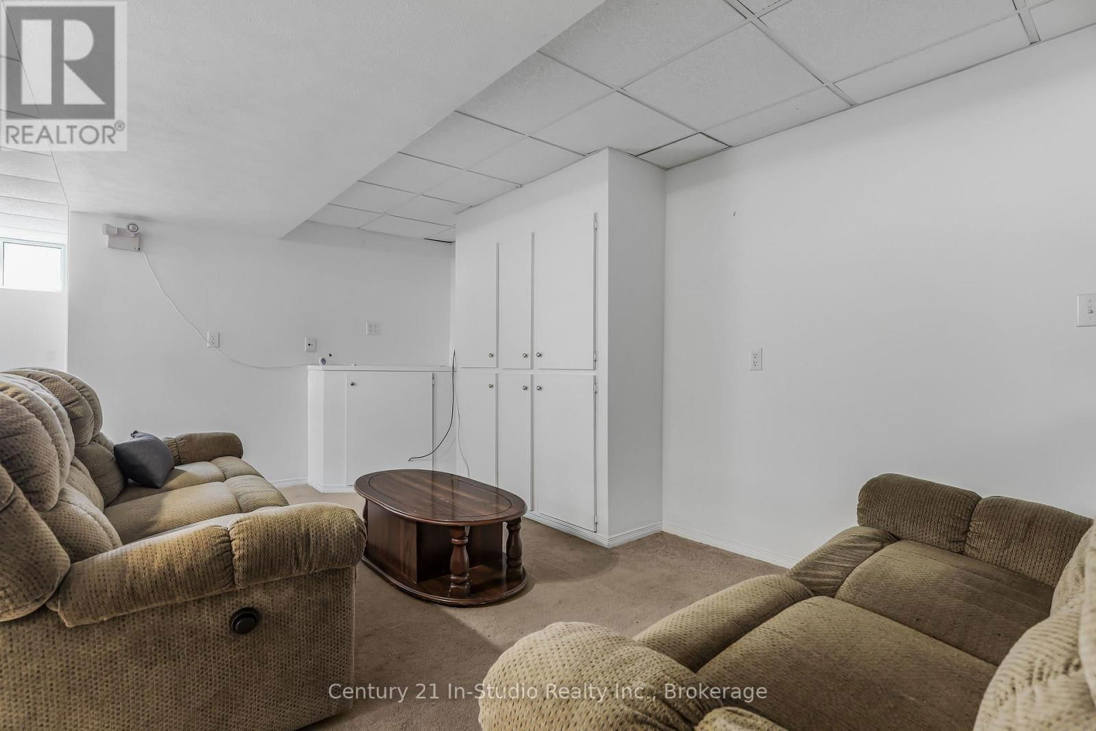 228 PALMERSTON STREET Image 42