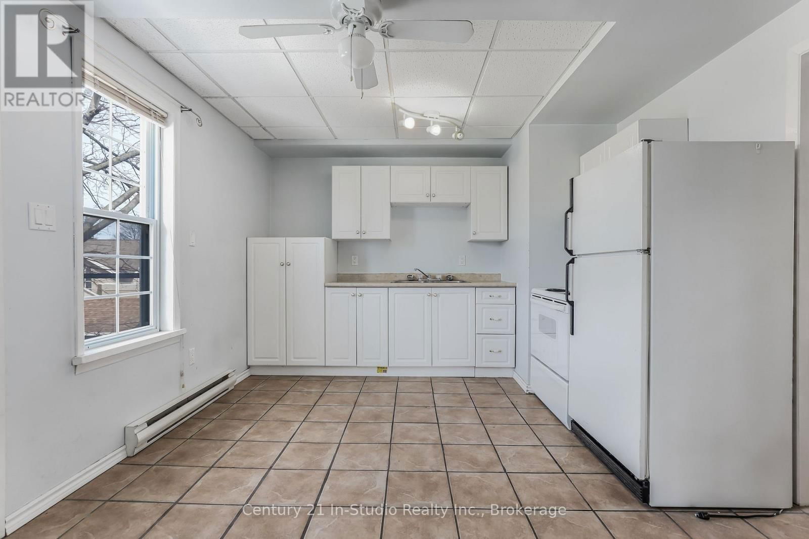 228 PALMERSTON STREET Image 8