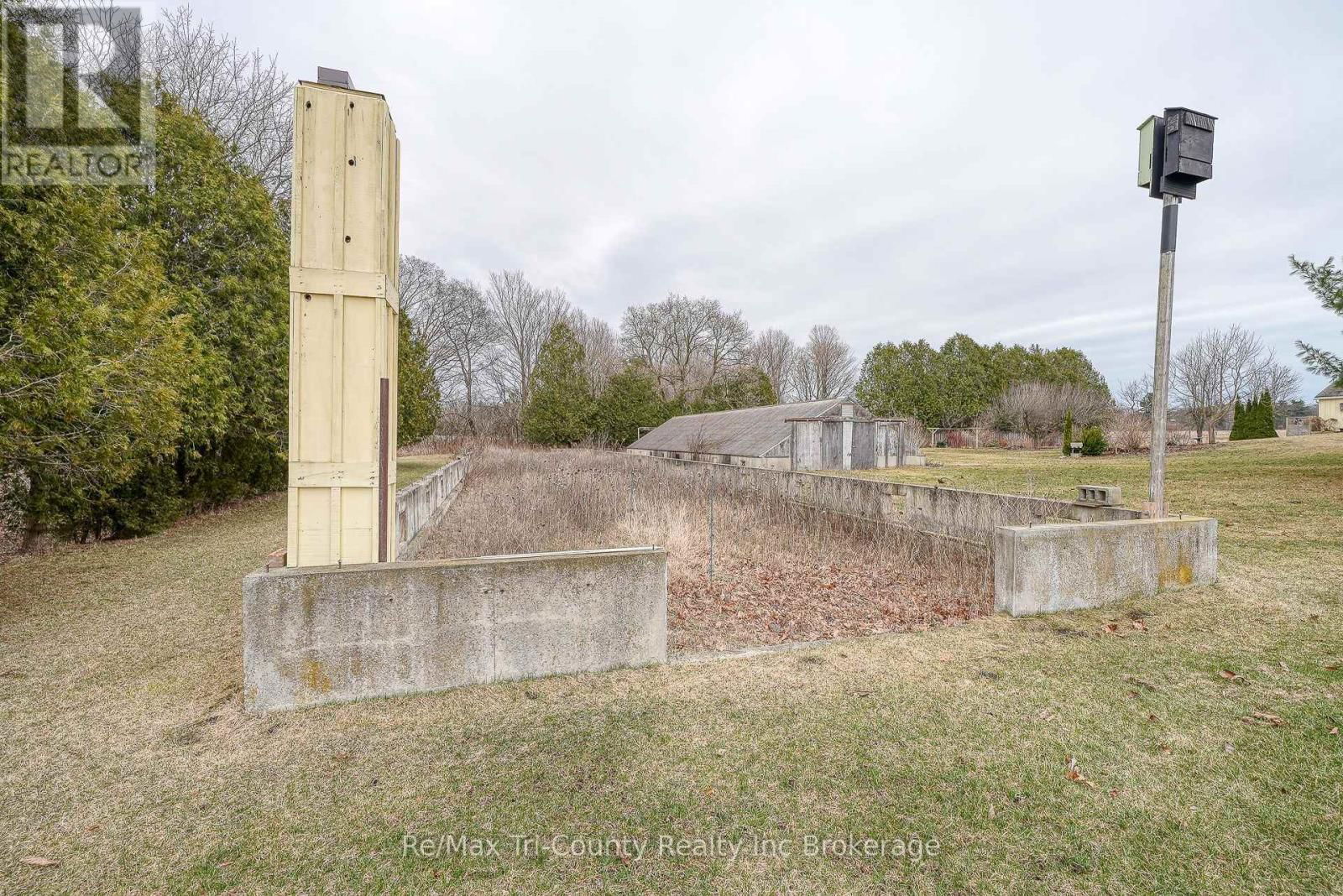 710 NORTH RD Image 42