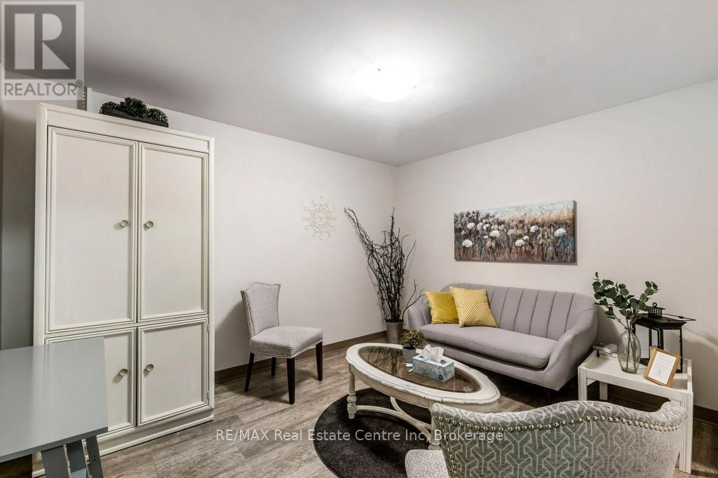 280 ST PATRICK STREET WEST Image 28