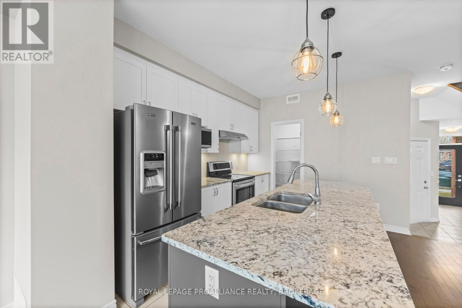 1098 HORIZON DRIVE Image 15