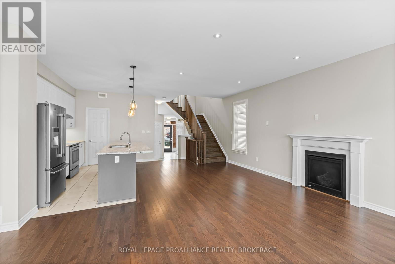 1098 HORIZON DRIVE Image 21