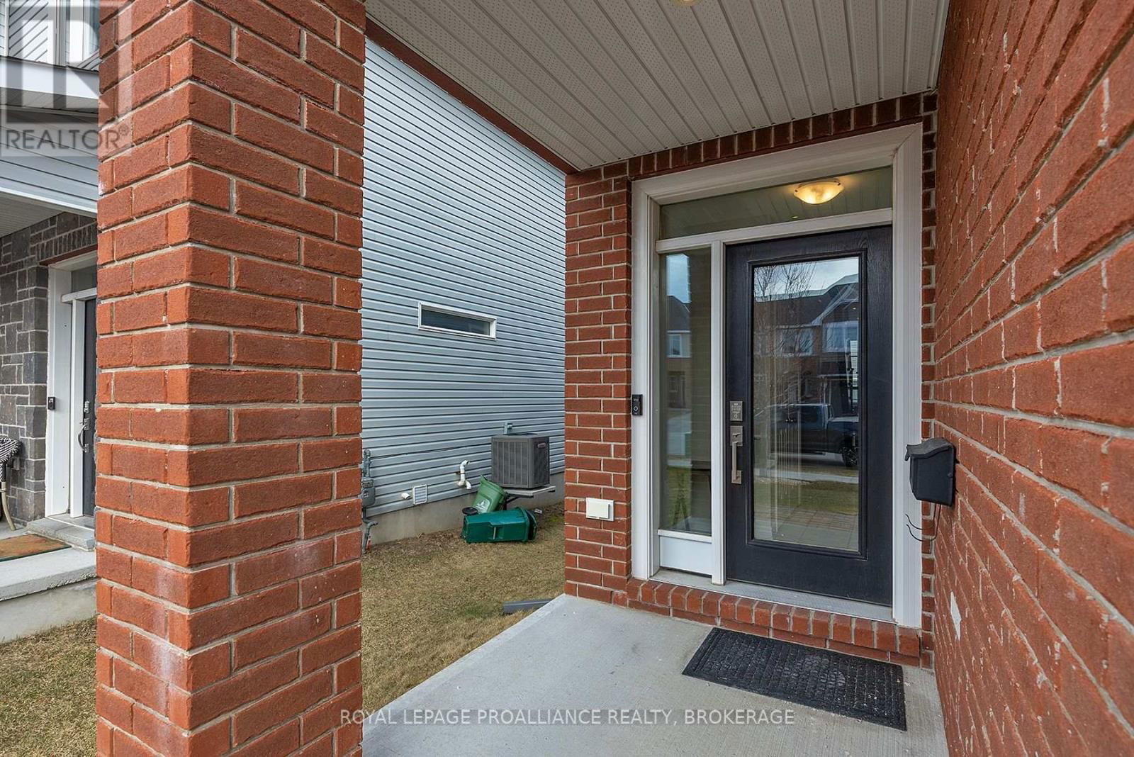 1098 HORIZON DRIVE Image 4