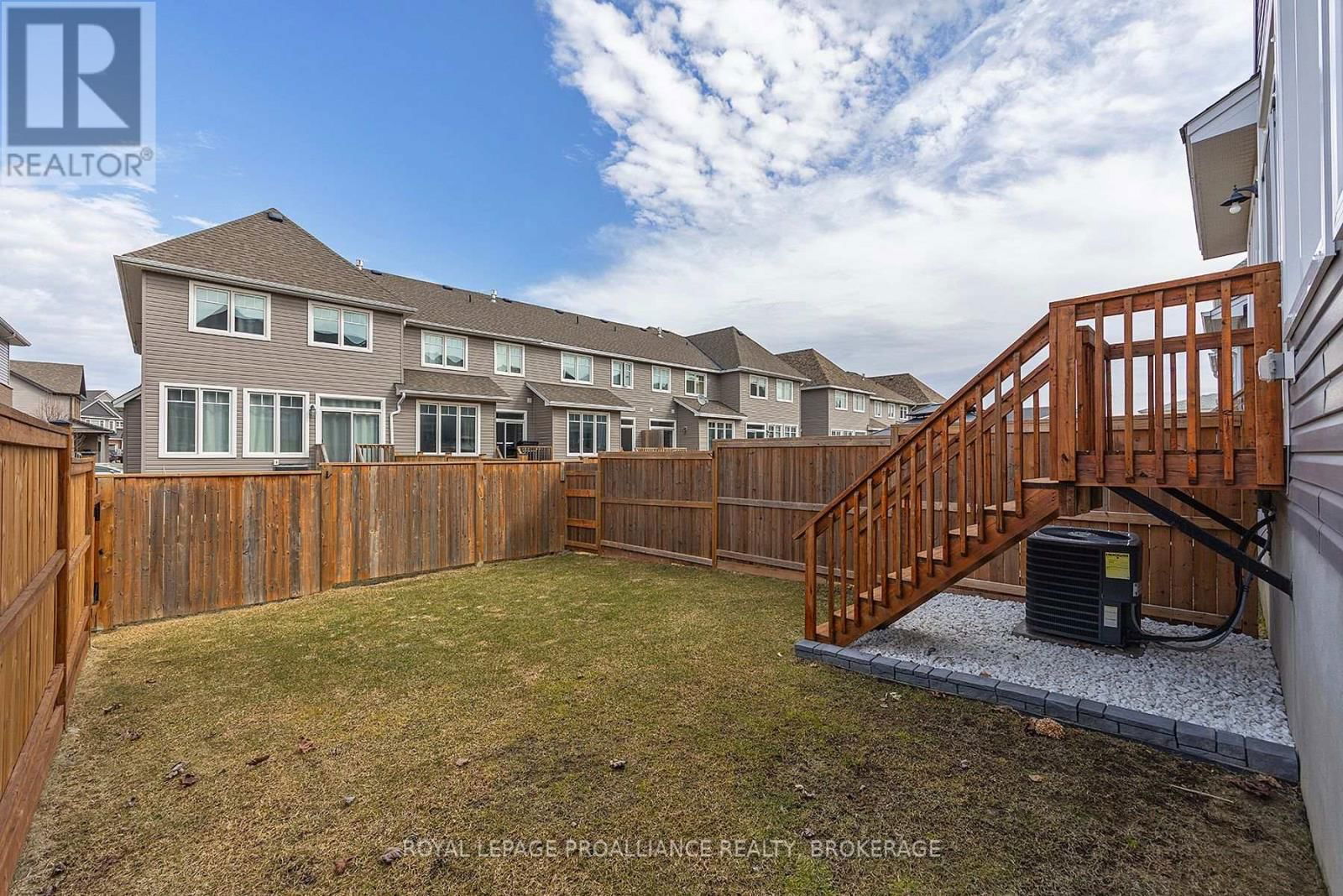 1098 HORIZON DRIVE Image 7