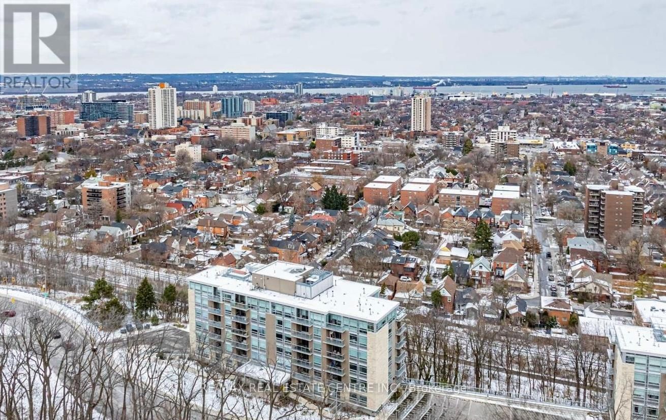 208 - 455 CHARLTON AVENUE EAST Image 30