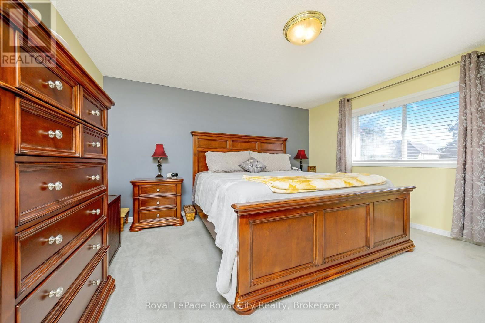 119 LOU'S BOULEVARD Image 26