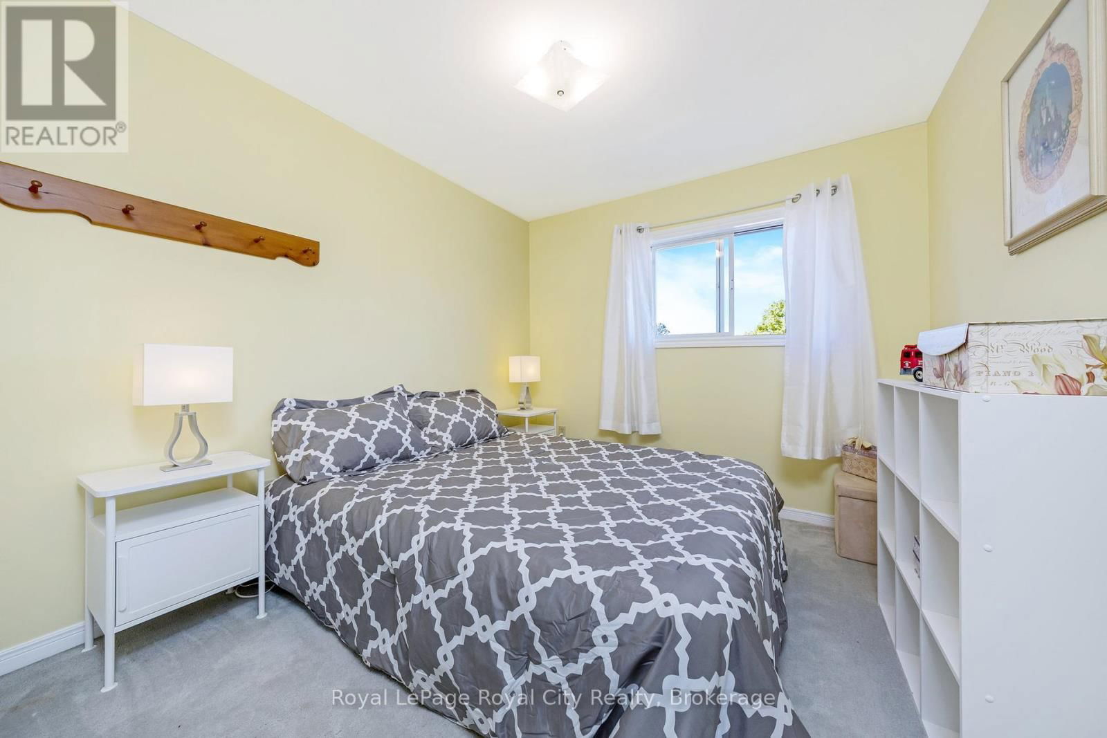 119 LOU'S BOULEVARD Image 29