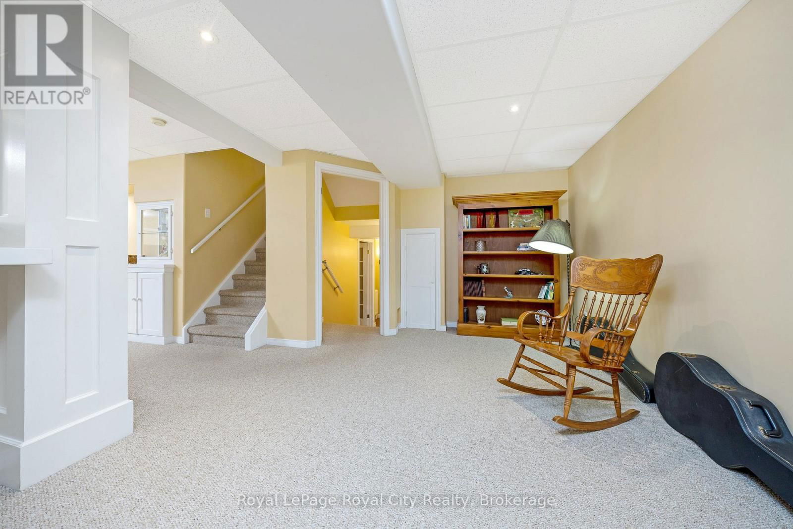 119 LOU'S BOULEVARD Image 36