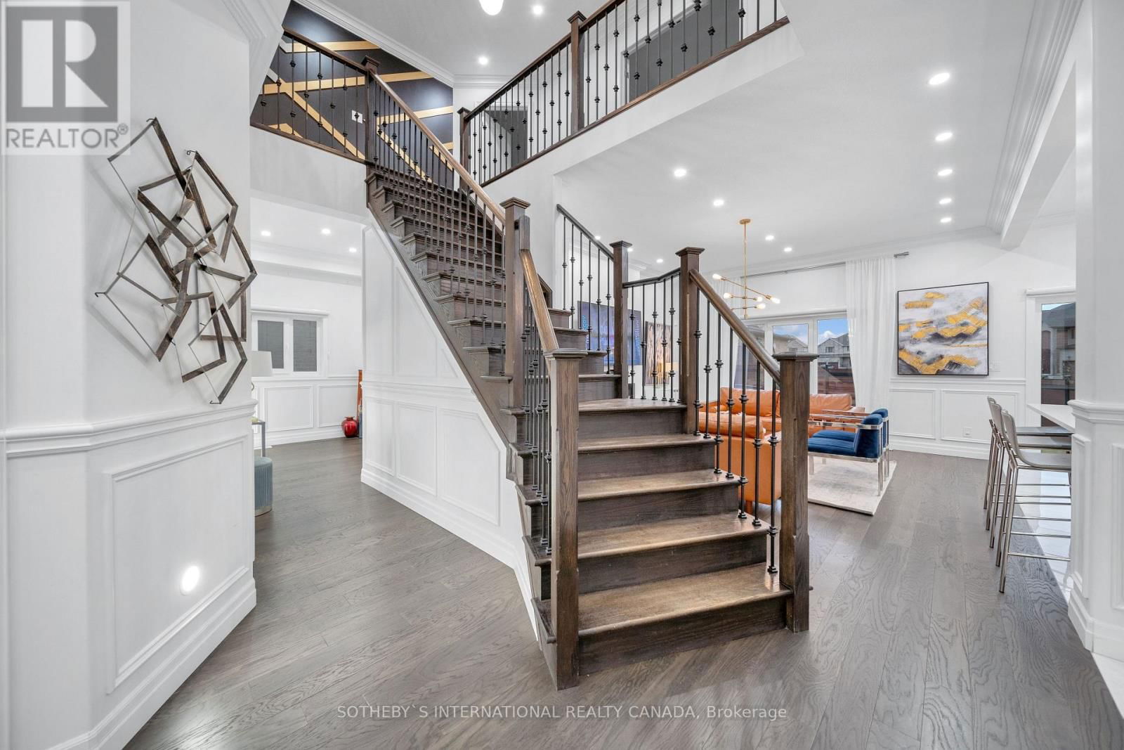 1 GRANDVILLE CIRCLE Image 14