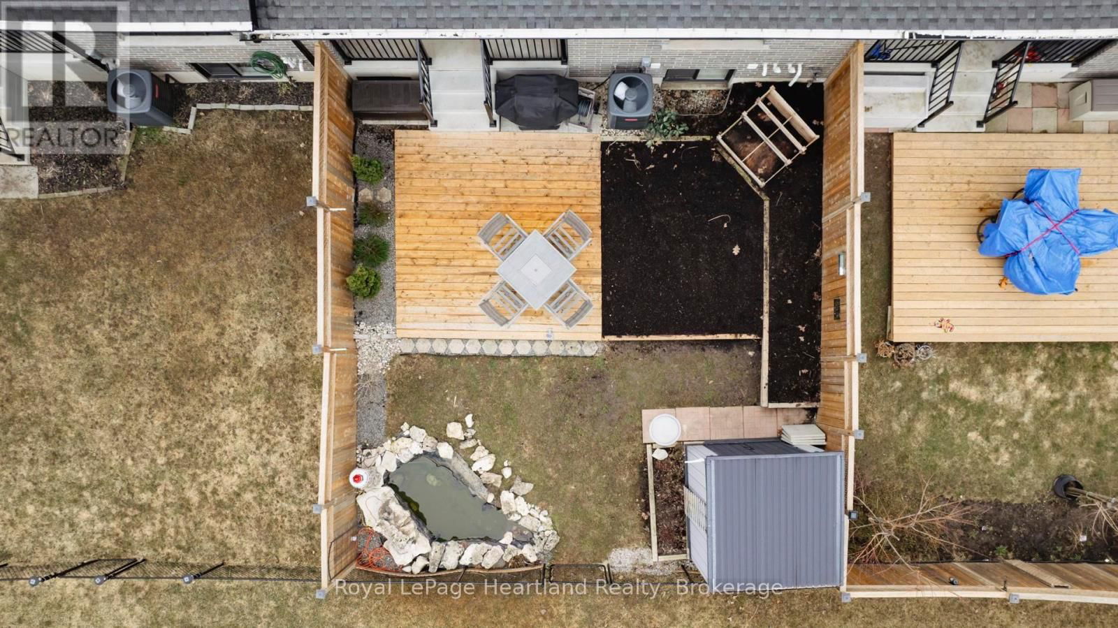 84 ROWE AVENUE Image 46