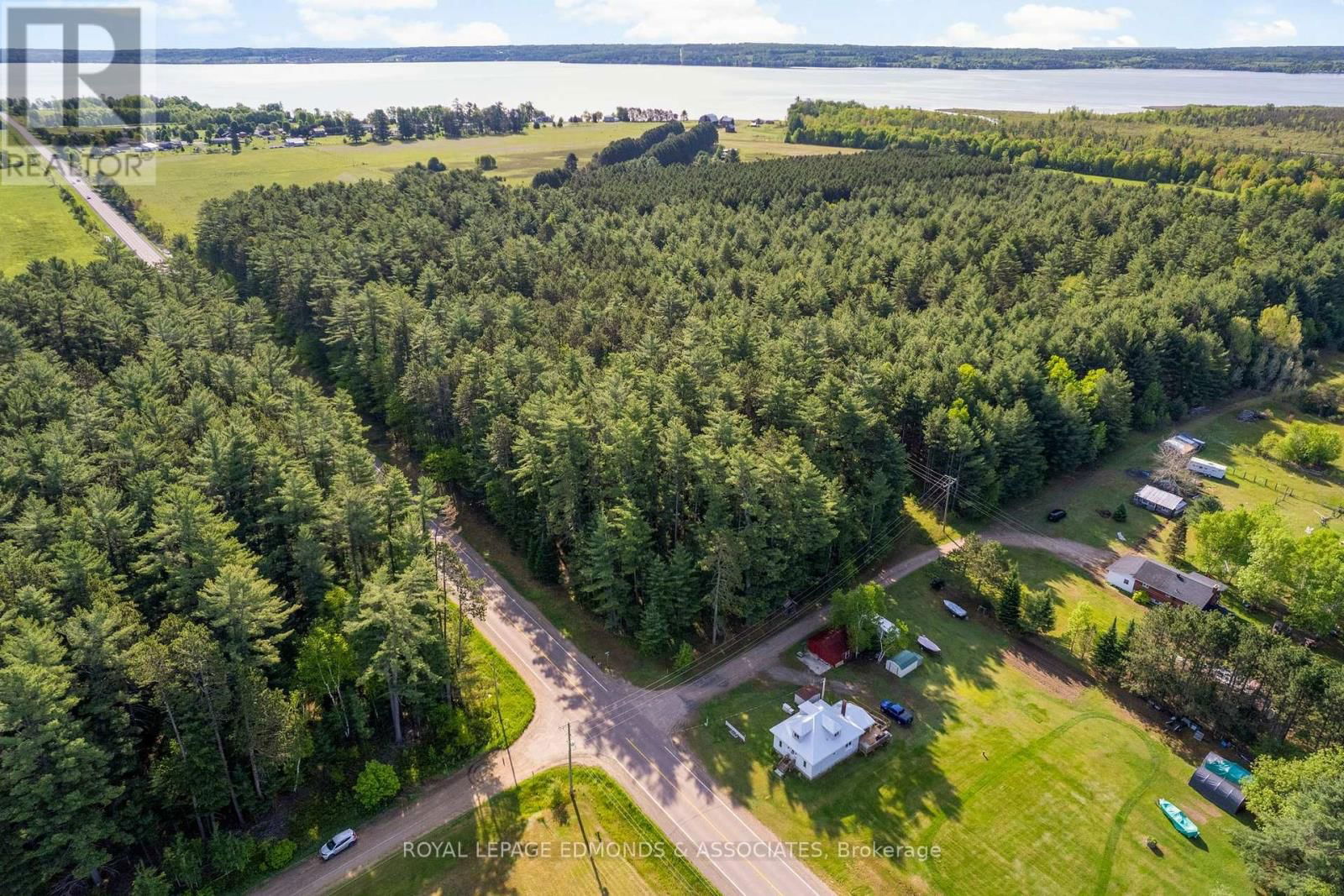 PT 1 LAKE DORE ROAD Image 2