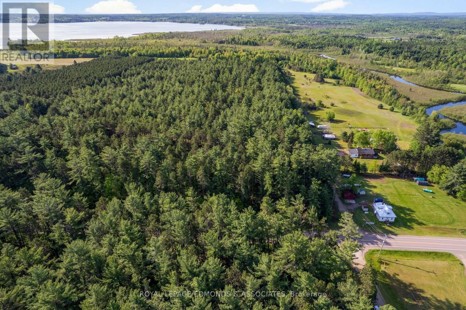 PT 1 LAKE DORE ROAD Image 3