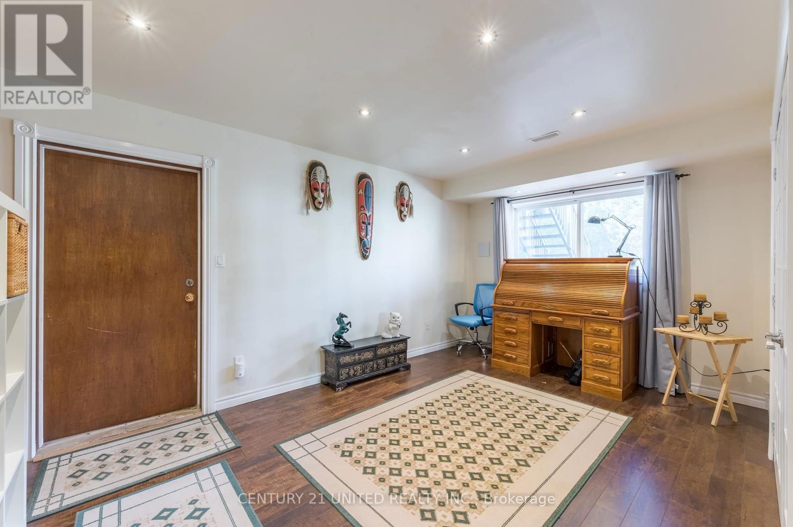 62 YOUNG STREET Image 27
