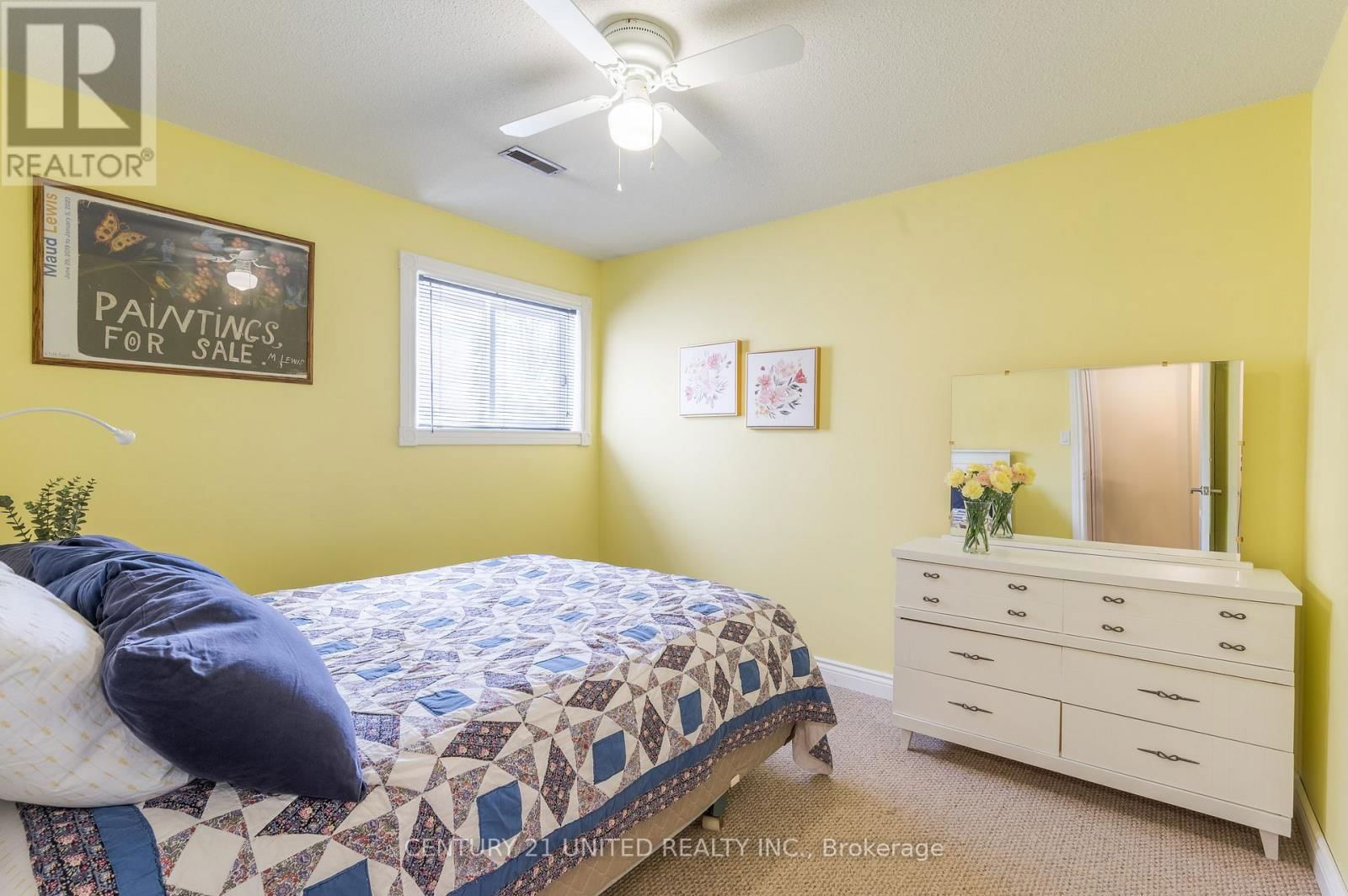 62 YOUNG STREET Image 29