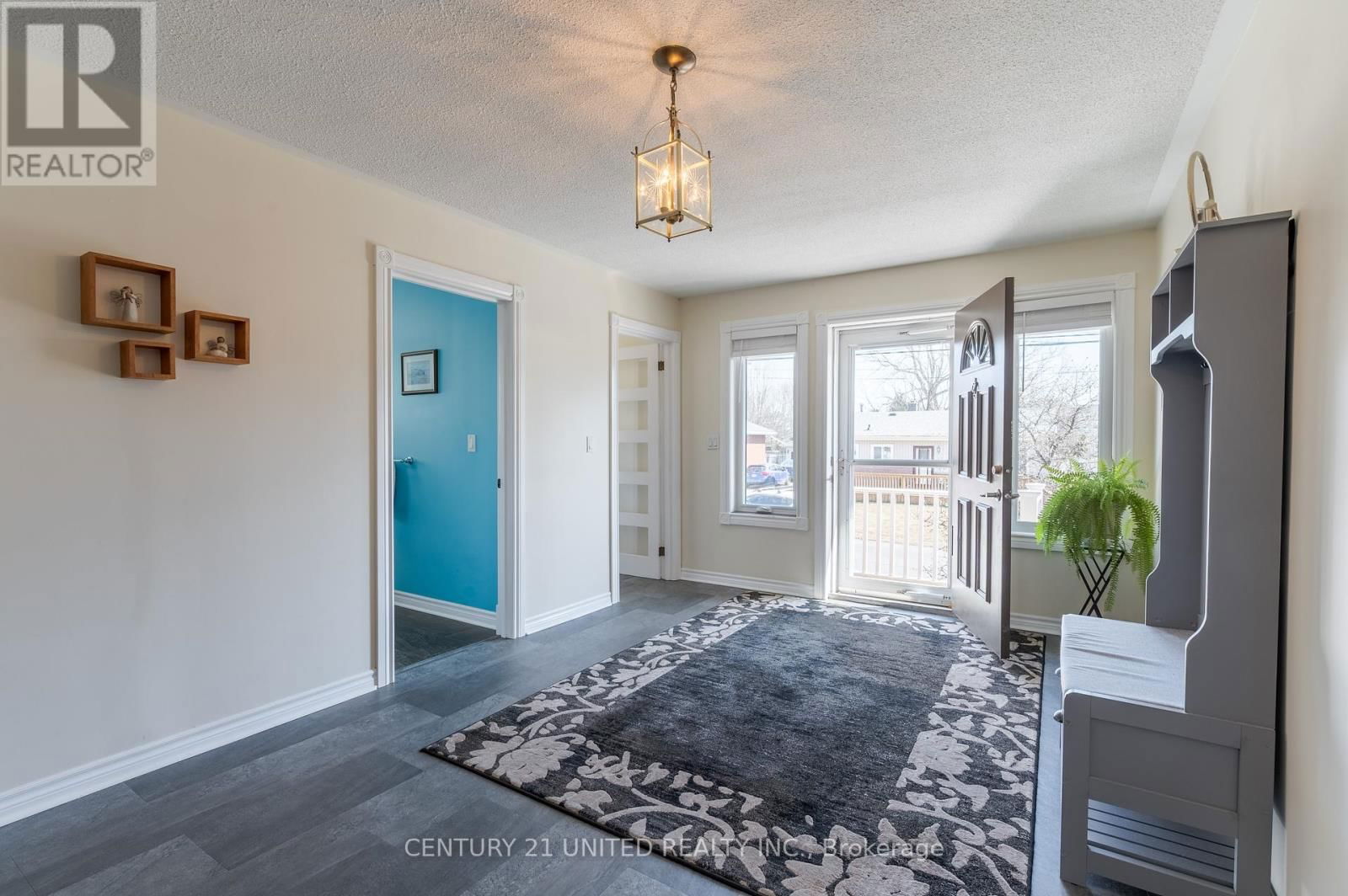 62 YOUNG STREET Image 7