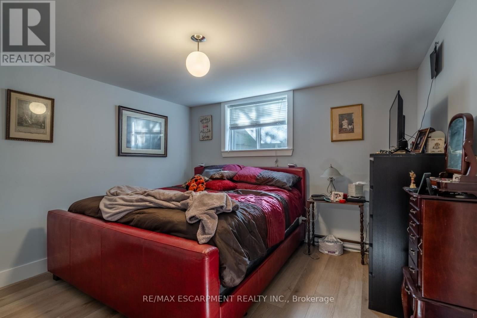 81 HAMILTON STREET NORTH Image 17