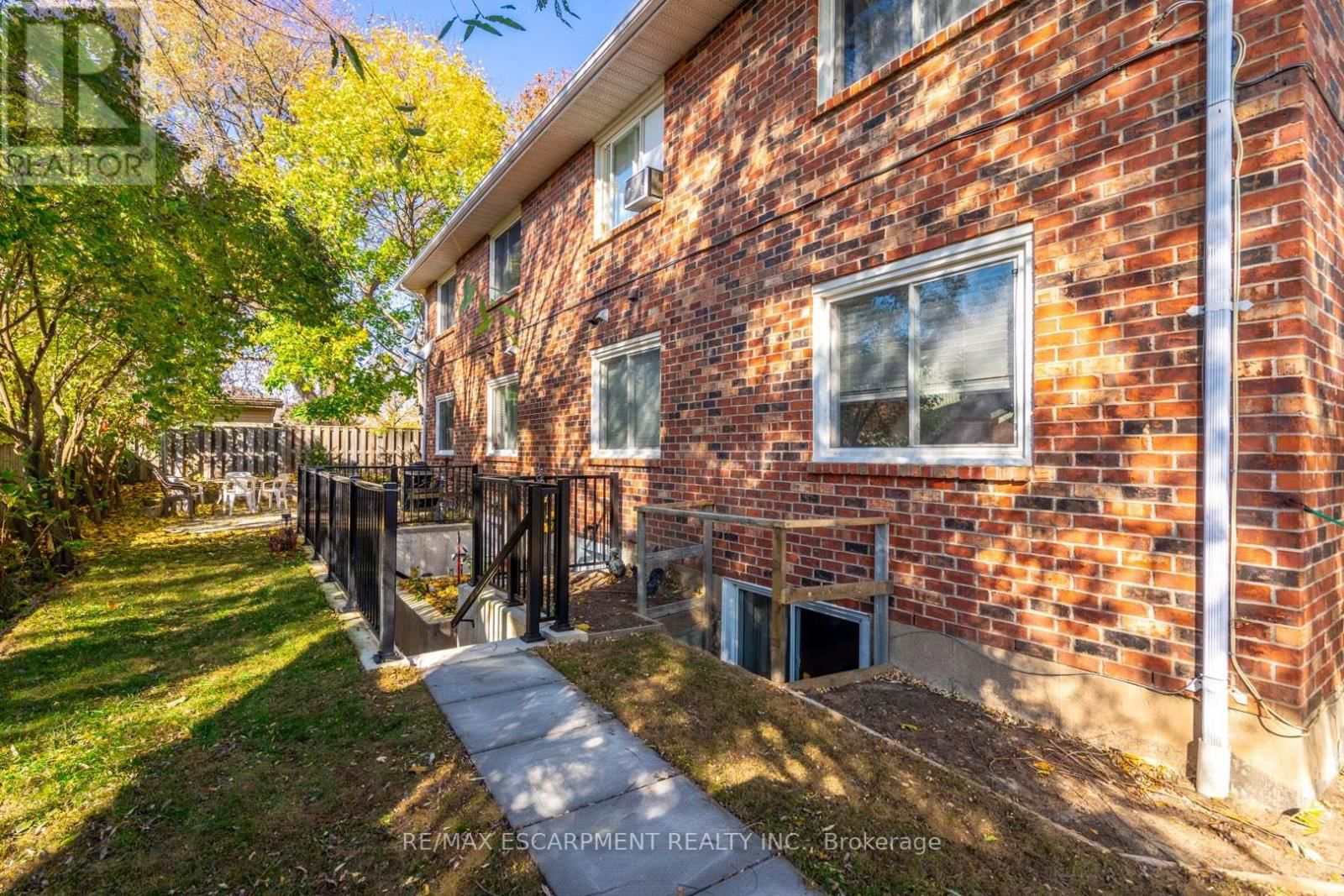 81 HAMILTON STREET NORTH Image 6