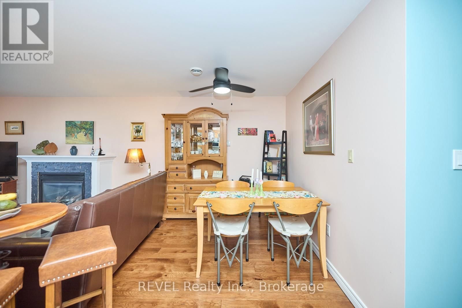 19 KNOLL STREET Image 15