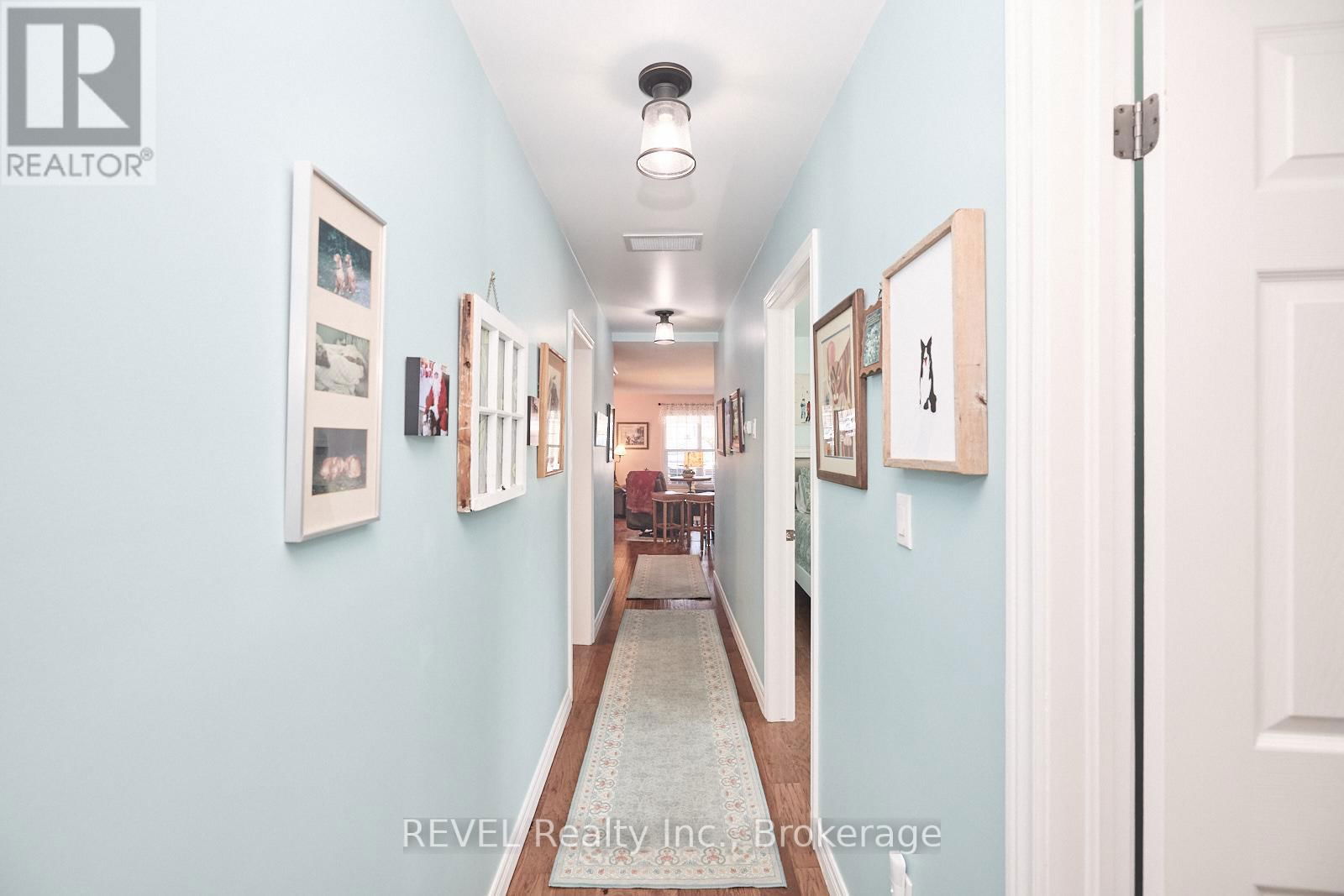 19 KNOLL STREET Image 25