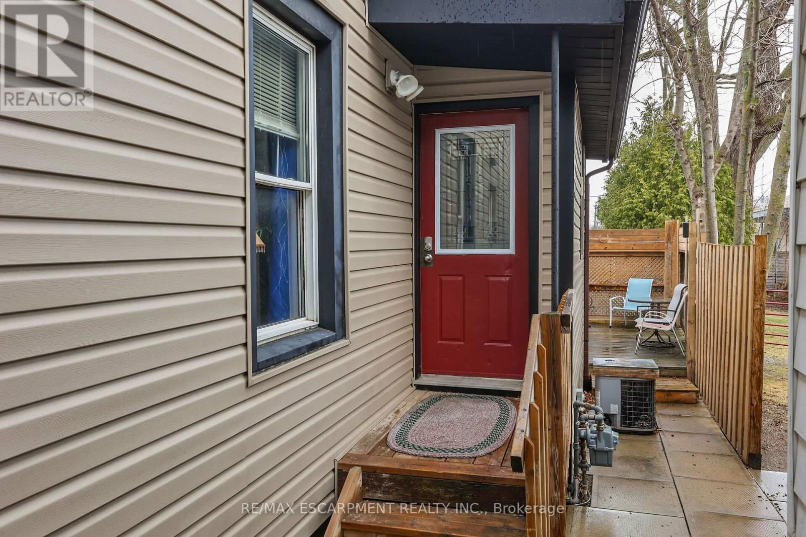 15 ADELAIDE STREET Image 4