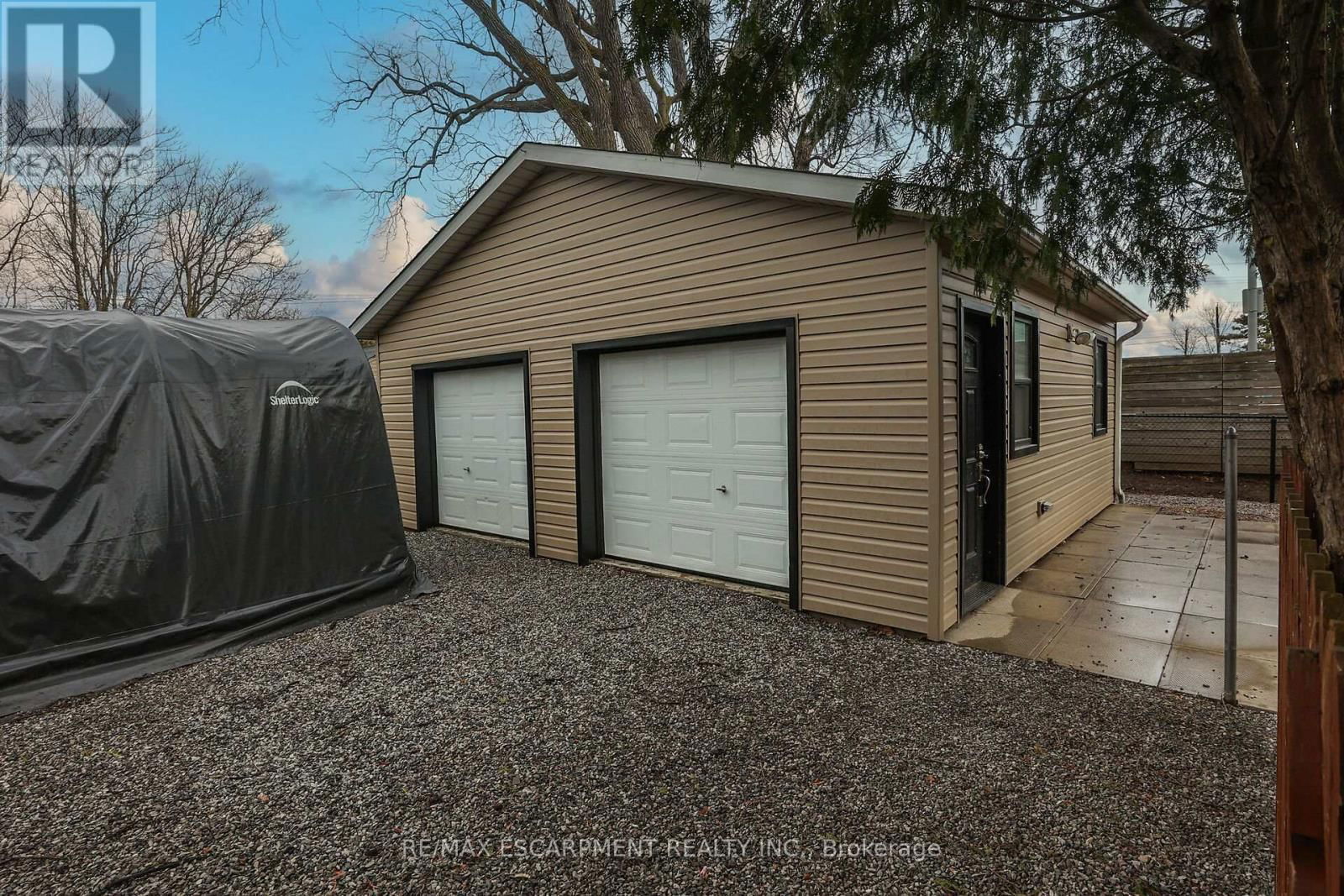 15 ADELAIDE STREET Image 7