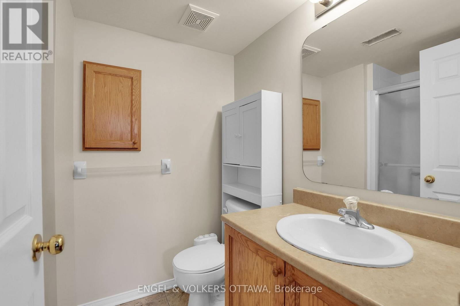 10 - 811 LONGFIELDS DRIVE Image 16