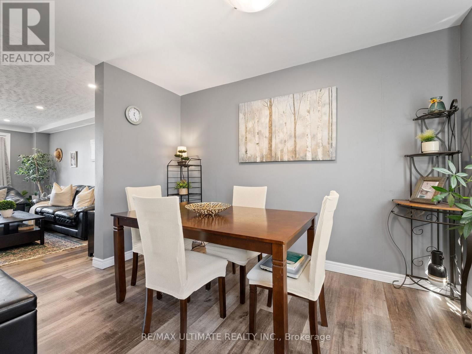 3 - 252 BERTIE STREET Image 10