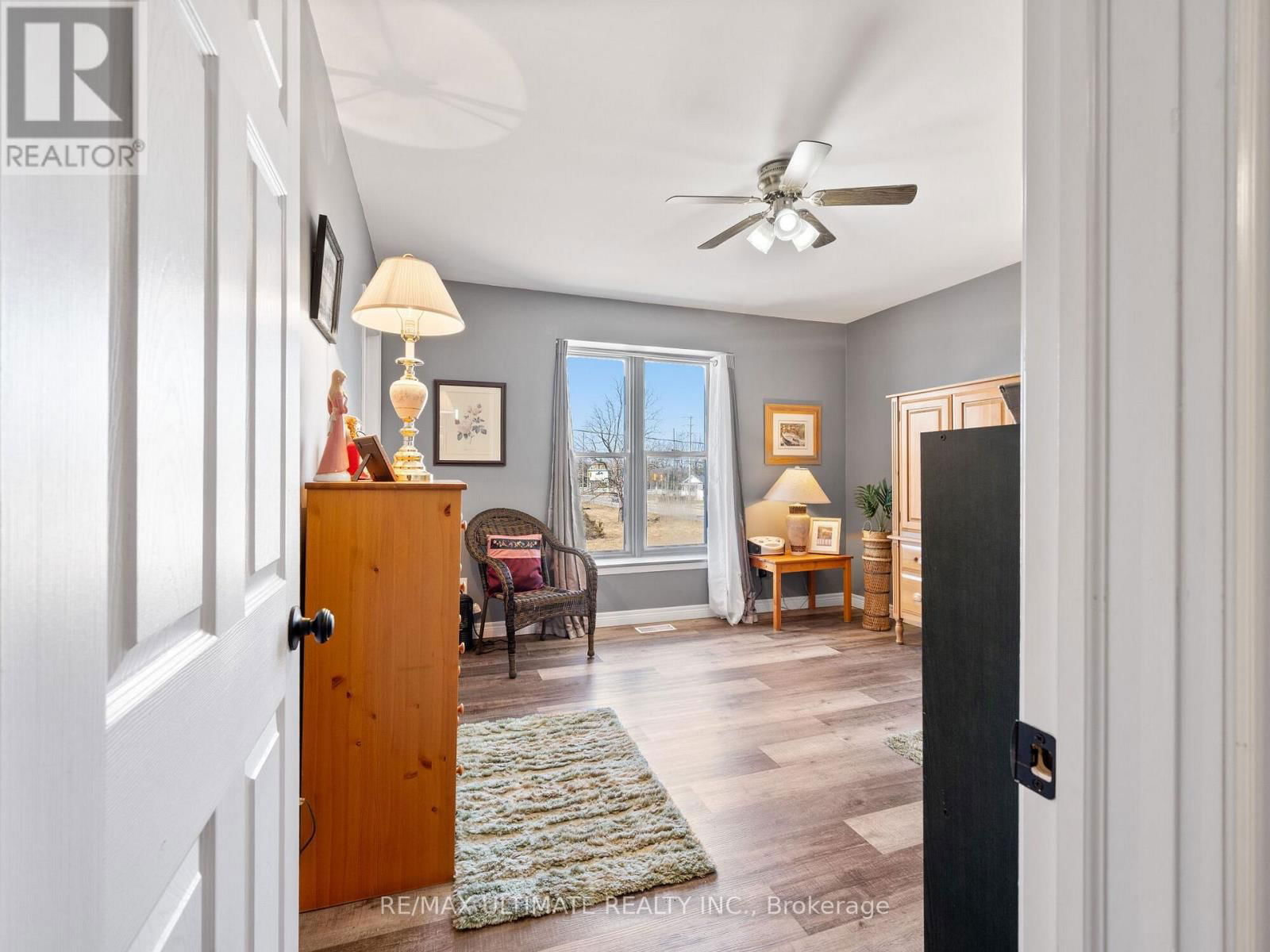 3 - 252 BERTIE STREET Image 21