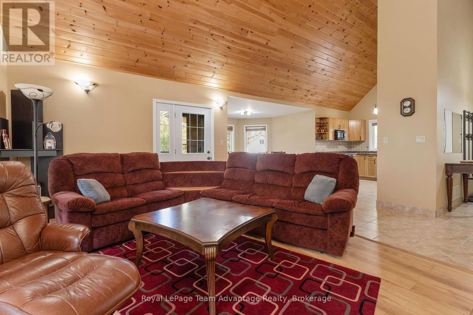 72 RICHWOOD DRIVE Image 16