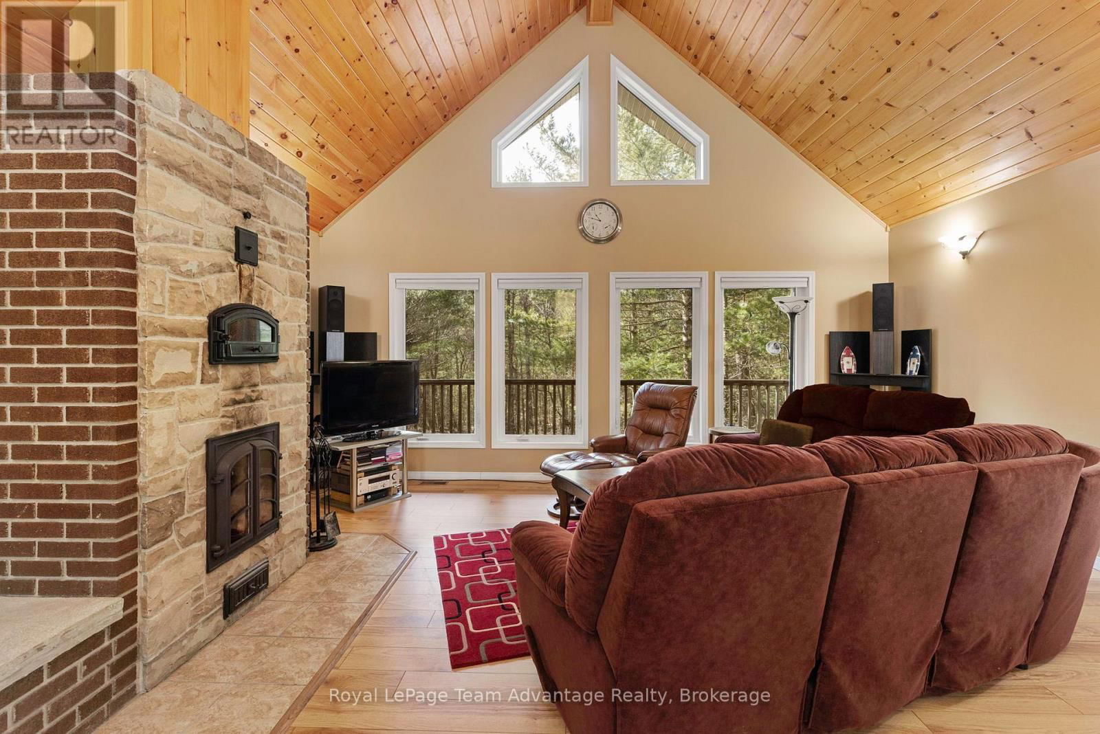 72 RICHWOOD DRIVE Image 17