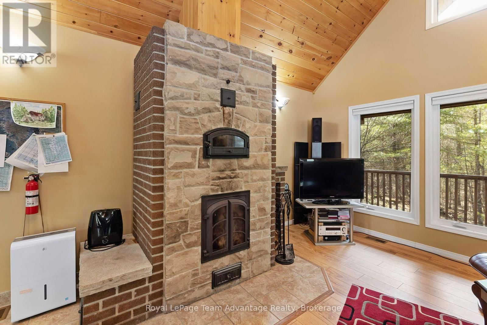 72 RICHWOOD DRIVE Image 18