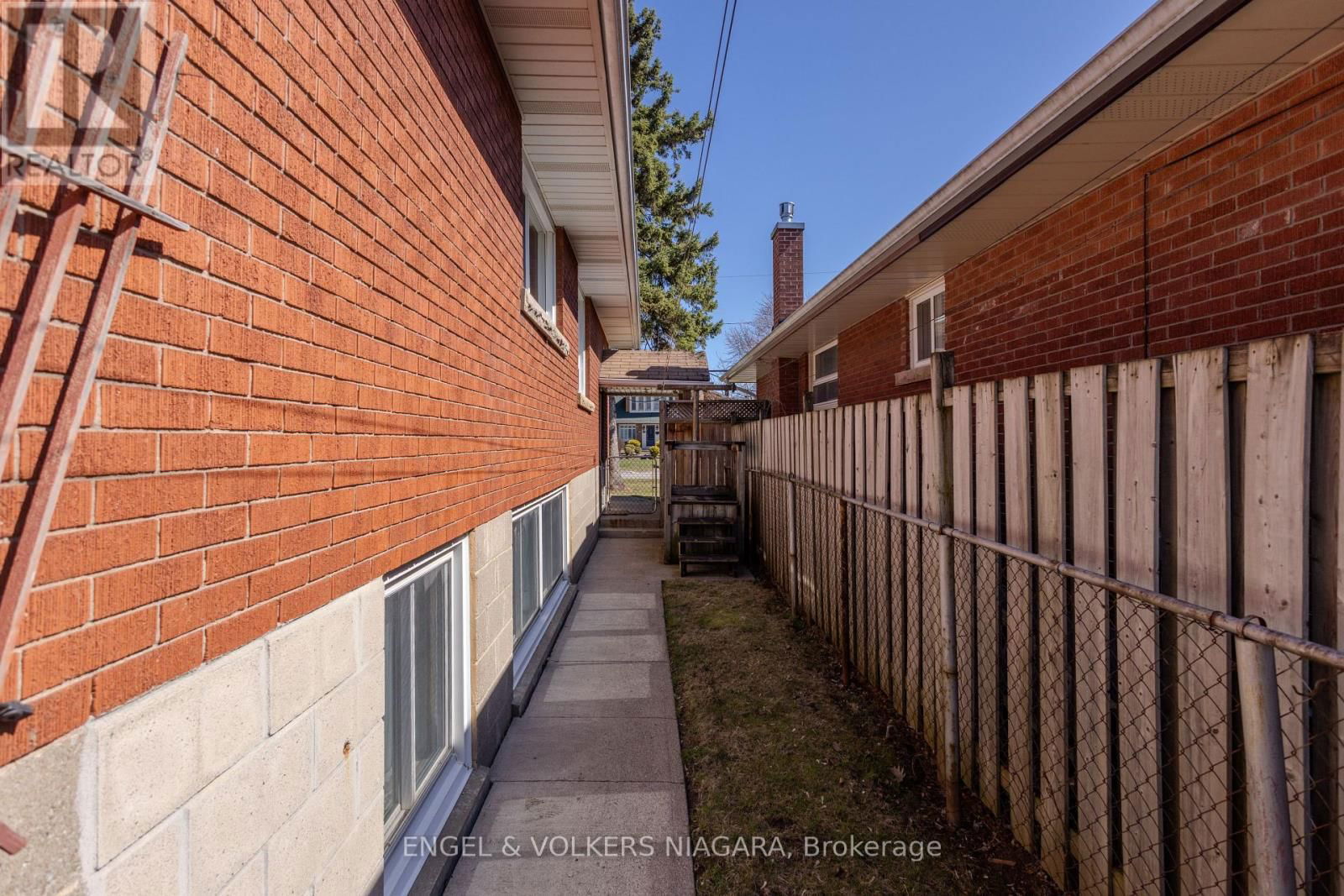4945 PORTAGE ROAD Image 27