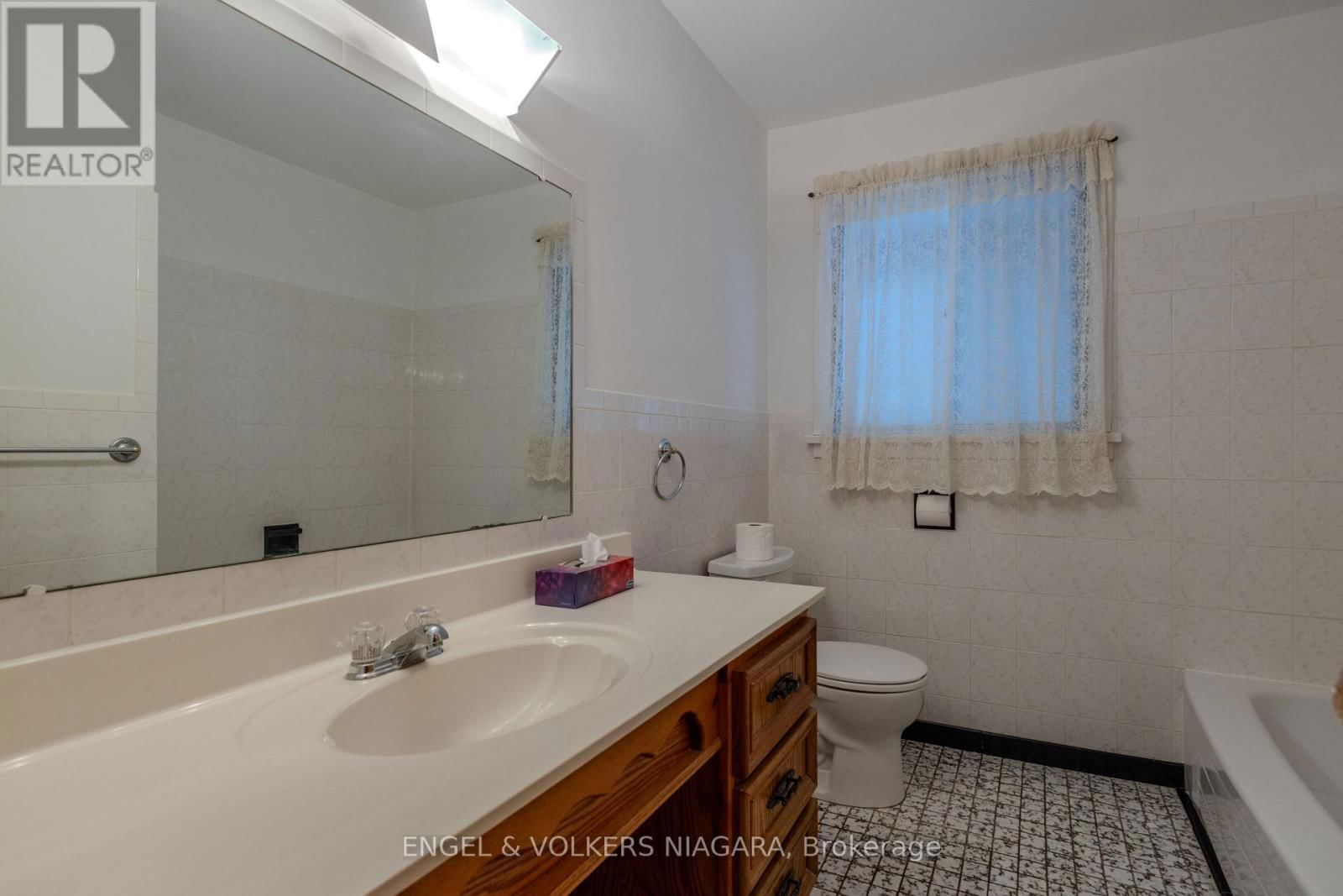 4945 PORTAGE ROAD Image 9