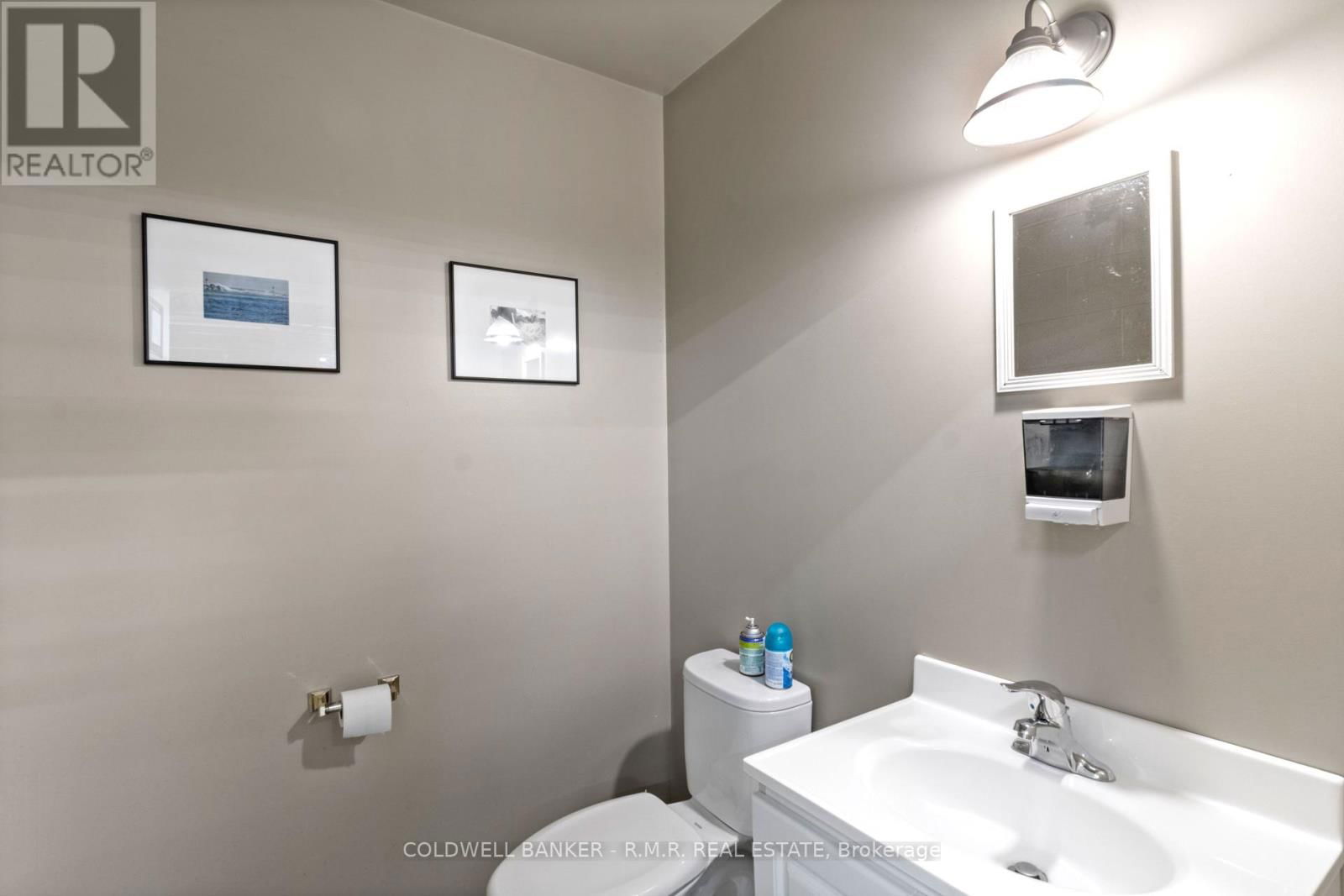 1 - 330 WARD STREET Image 26