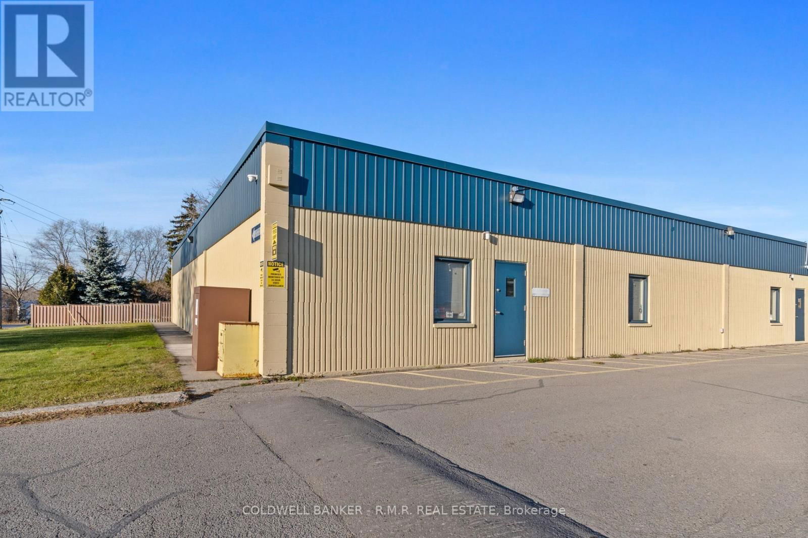 1 - 330 WARD STREET Image 4