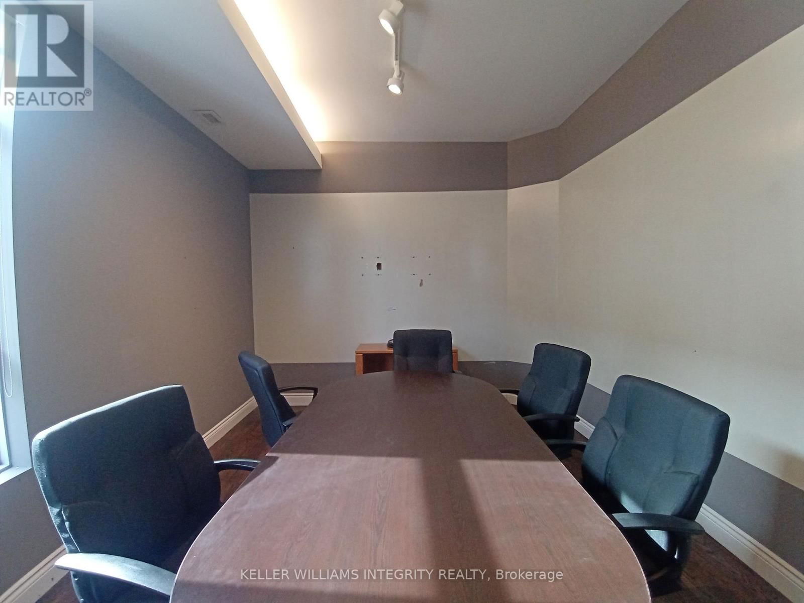 5 - 300 TERRY FOX DRIVE Image 24