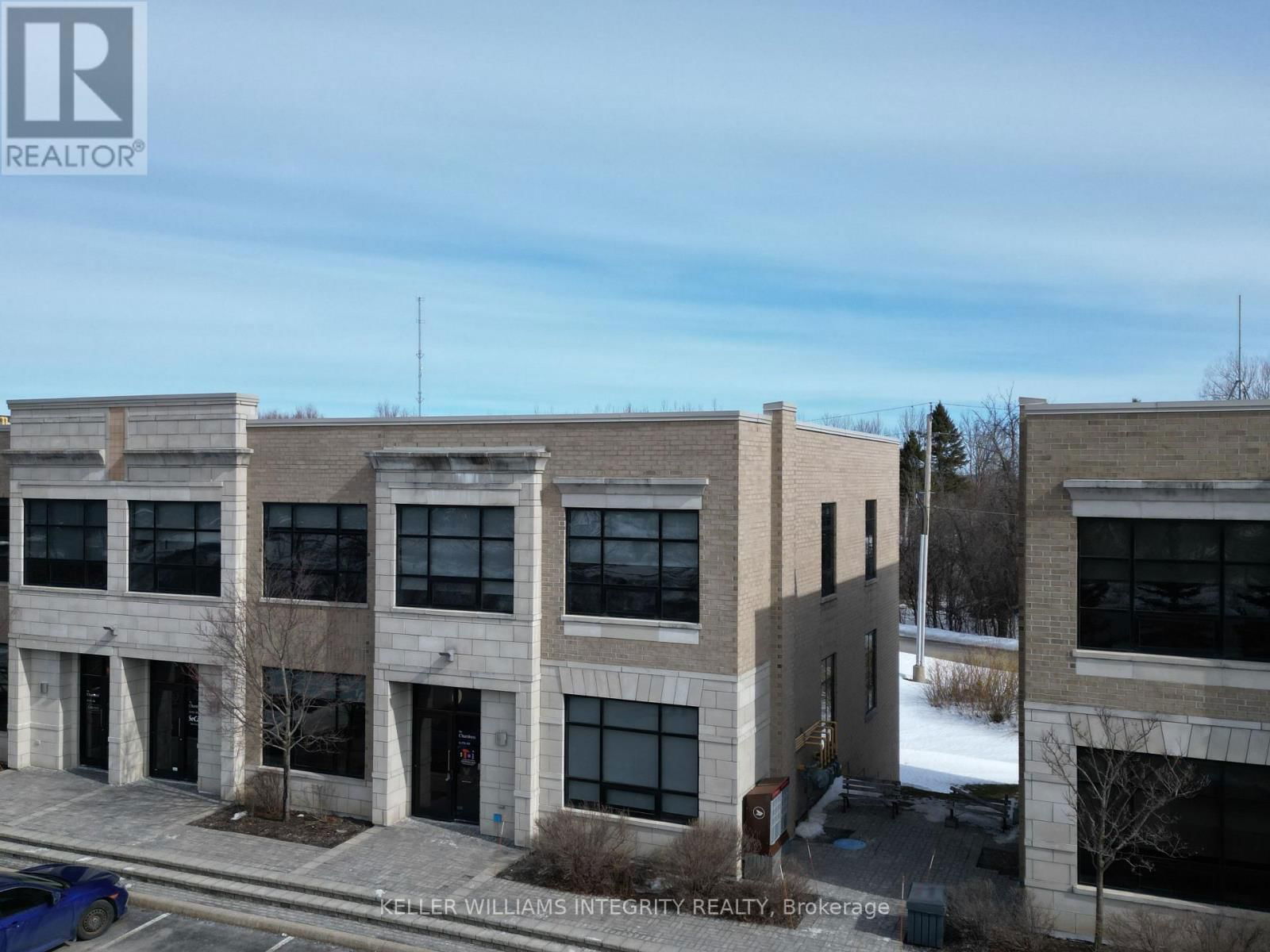 5 - 300 TERRY FOX DRIVE Image 36