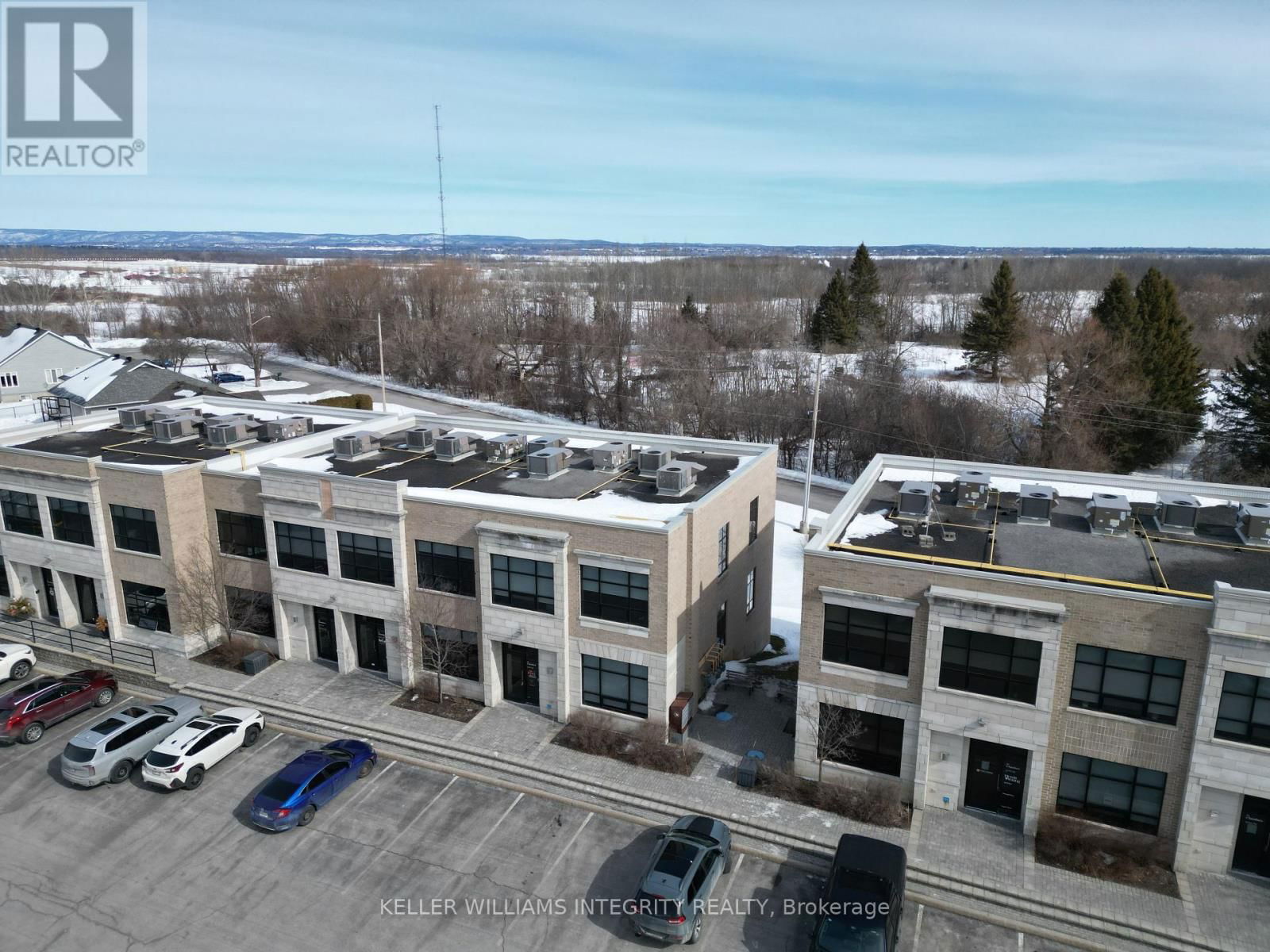 5 - 300 TERRY FOX DRIVE Image 37